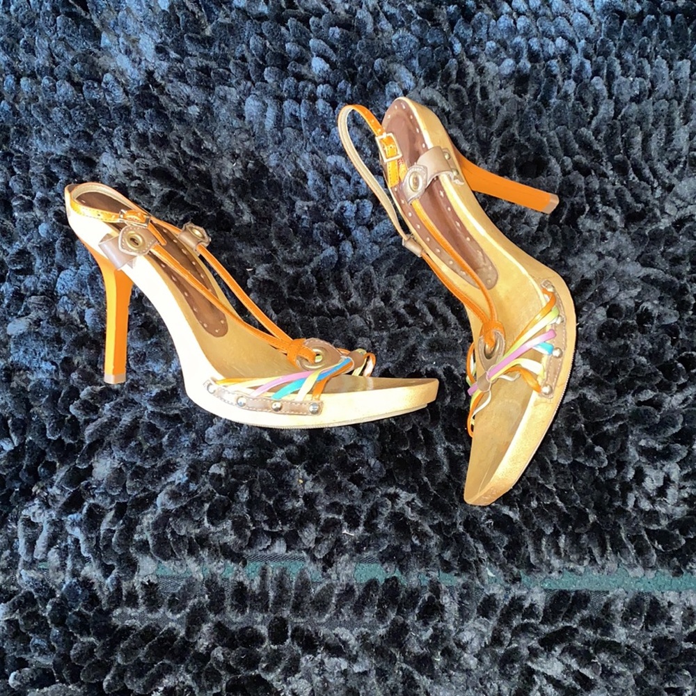 Sandals - Picture 2 of 3